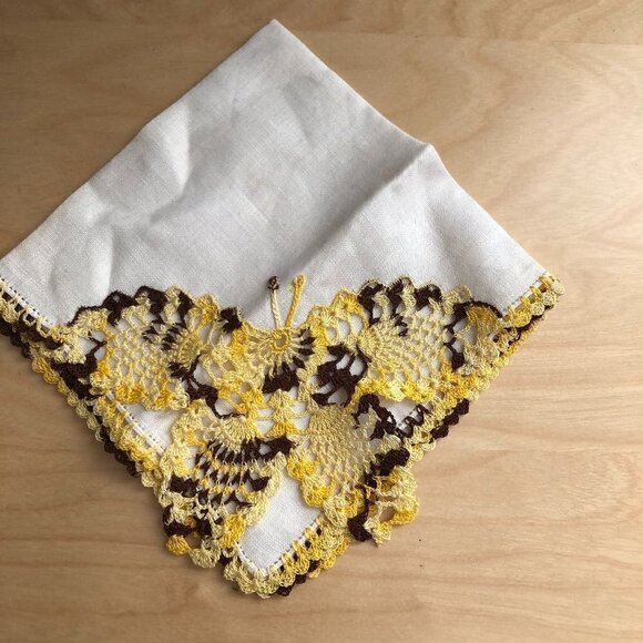Vintage Linen Hankerchief - Crocheted Butterfly - NEW - Picture 2 of 5